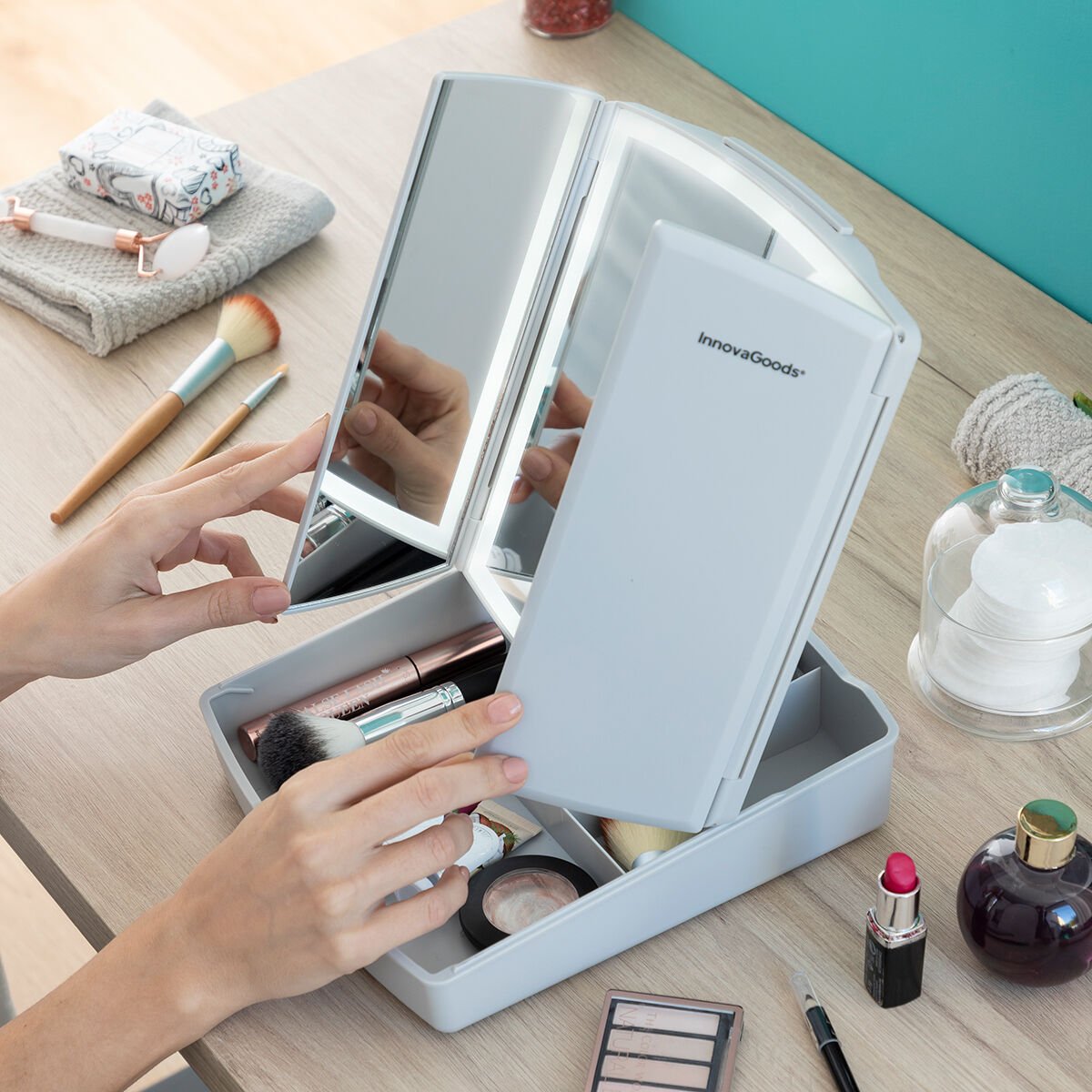 3-In-1 Folding LED Mirror with Make-up Organiser Panomir InnovaGoods - FATAON3-In-1 Folding LED Mirror with Make-up Organiser Panomir InnovaGoodsPerfumes | Cosmetics > Cosmetics > Accessories & OrganisersFATAON