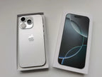 iPhone 16 Pro 16Pro d'origine 128GB/256GB/512GB/1TB ROM 8GB RAM débloqué 5G téléphone intelligent paquet officiel ressemble à un nouveau