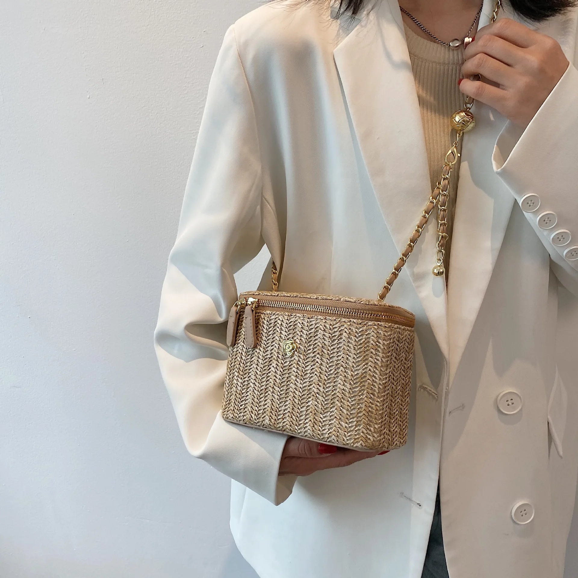 Mini sac à bandoulière seau en paille pour femmes, sacs à main et bourses de marque tissés avec chaîne à la mode, sacs à bandoulière simples, été 2026