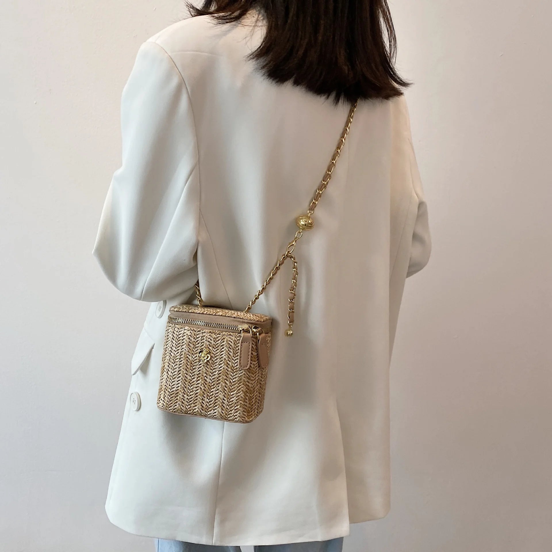 Mini sac à bandoulière seau en paille pour femmes, sacs à main et bourses de marque tissés avec chaîne à la mode, sacs à bandoulière simples, été 2026