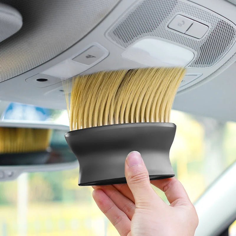 Gardez votre voiture propre et brillante avec nos livres de voiture et nos brosses d'entretien!