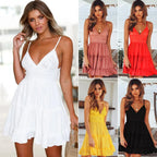 Robe plissée élégante et tendance, couleur unie, avec décolleté dos nu, ornée de fleurs ajourées et de bretelles en dentelle, idéale pour les vacances à la plage