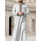Nouvelle robe longue pour hommes musulmans, vêtement ethnique islamique à capuche, robe longue décontractée élégante et simple pour hommes avec broderie rétro du Moyen-Orient