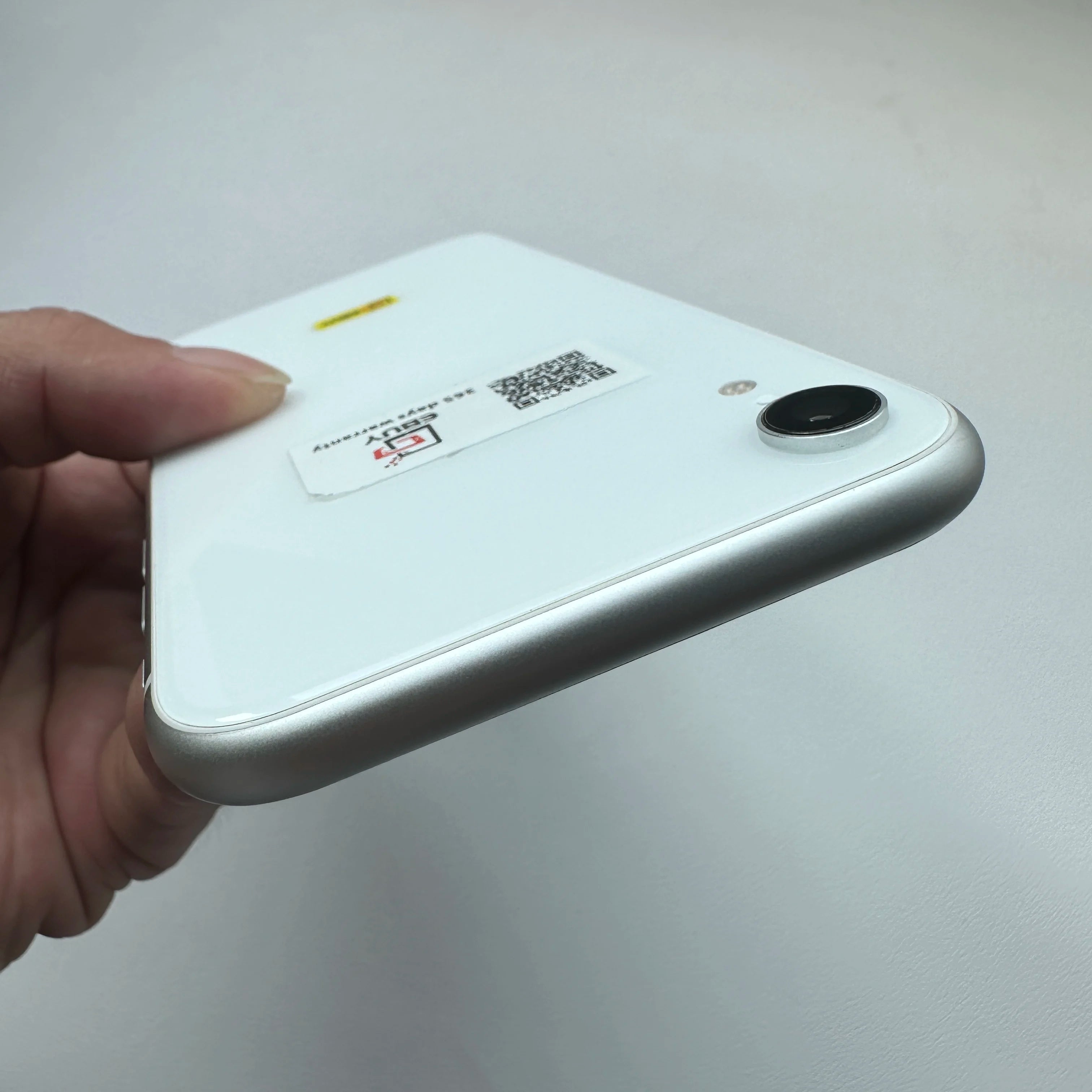 Téléphone portable d'origine iPhone XR 4G LTE 6.1 "affichage 64GB/128GB ROM 3GB RAM 12MP A12 Bionic IOS téléphone portable débloqué