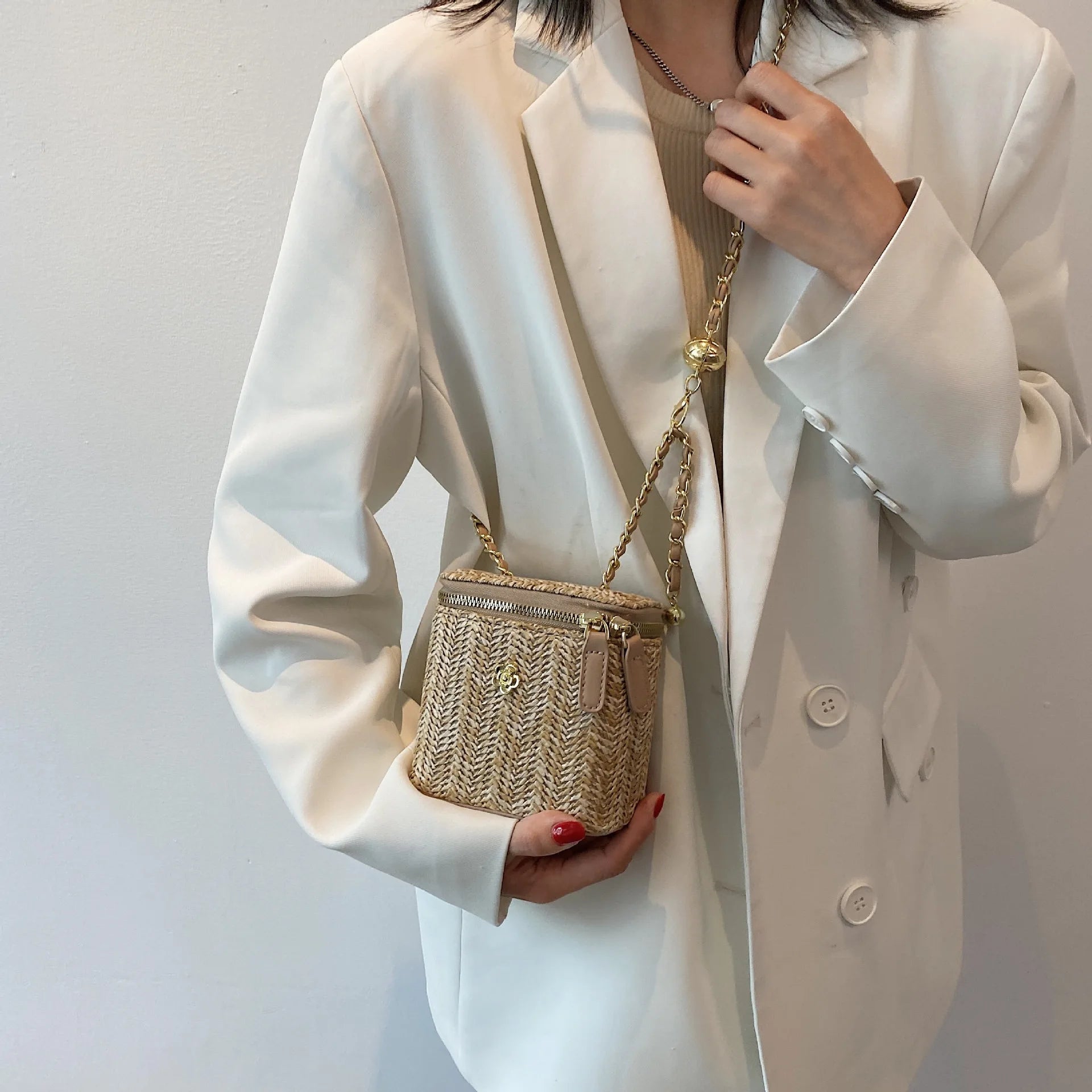 Mini sac à bandoulière seau en paille pour femmes, sacs à main et bourses de marque tissés avec chaîne à la mode, sacs à bandoulière simples, été 2026
