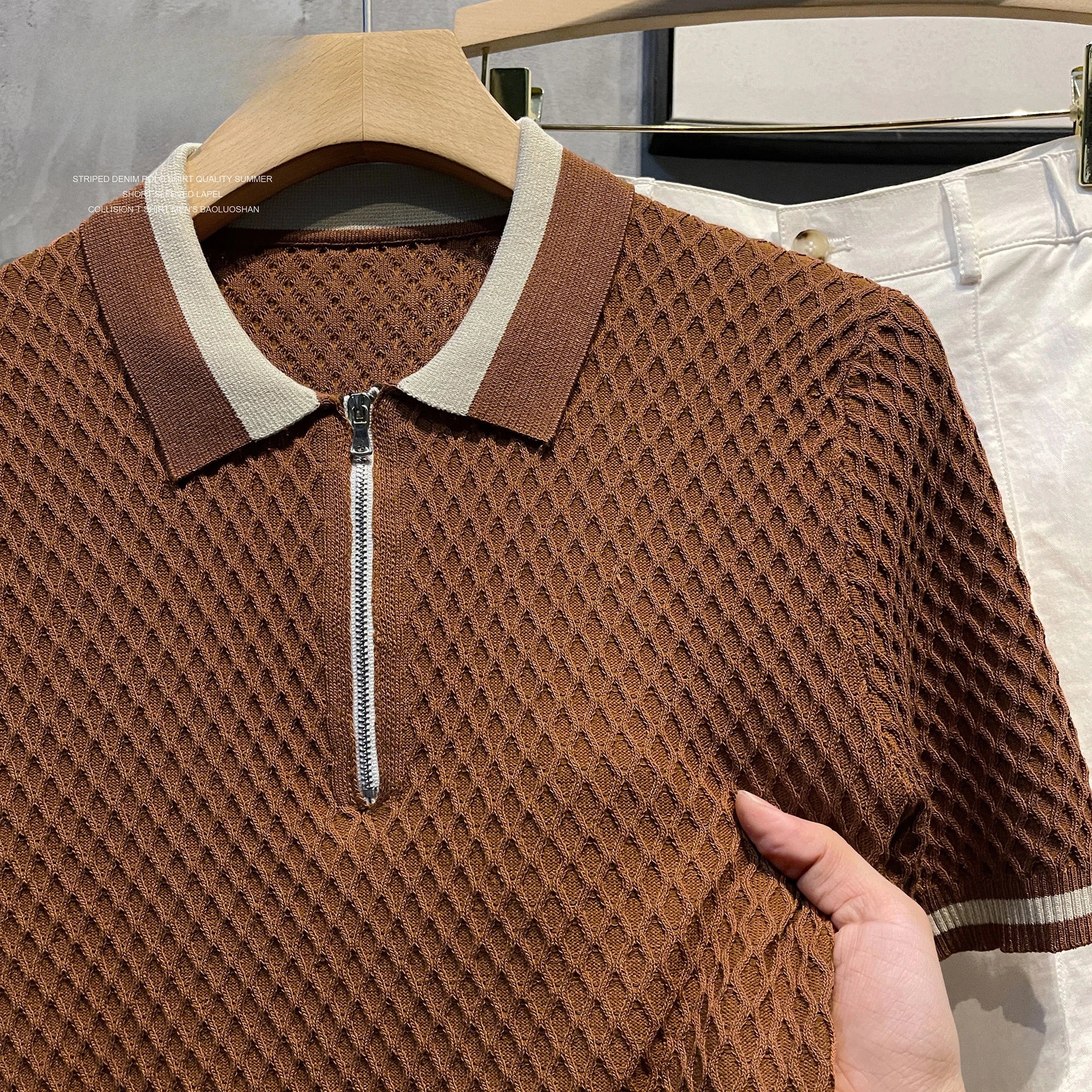 Polo en maille jacquard décontracté pour homme 2026, col en V, couleur unie, manches courtes, respirant, vêtement de luxe B24