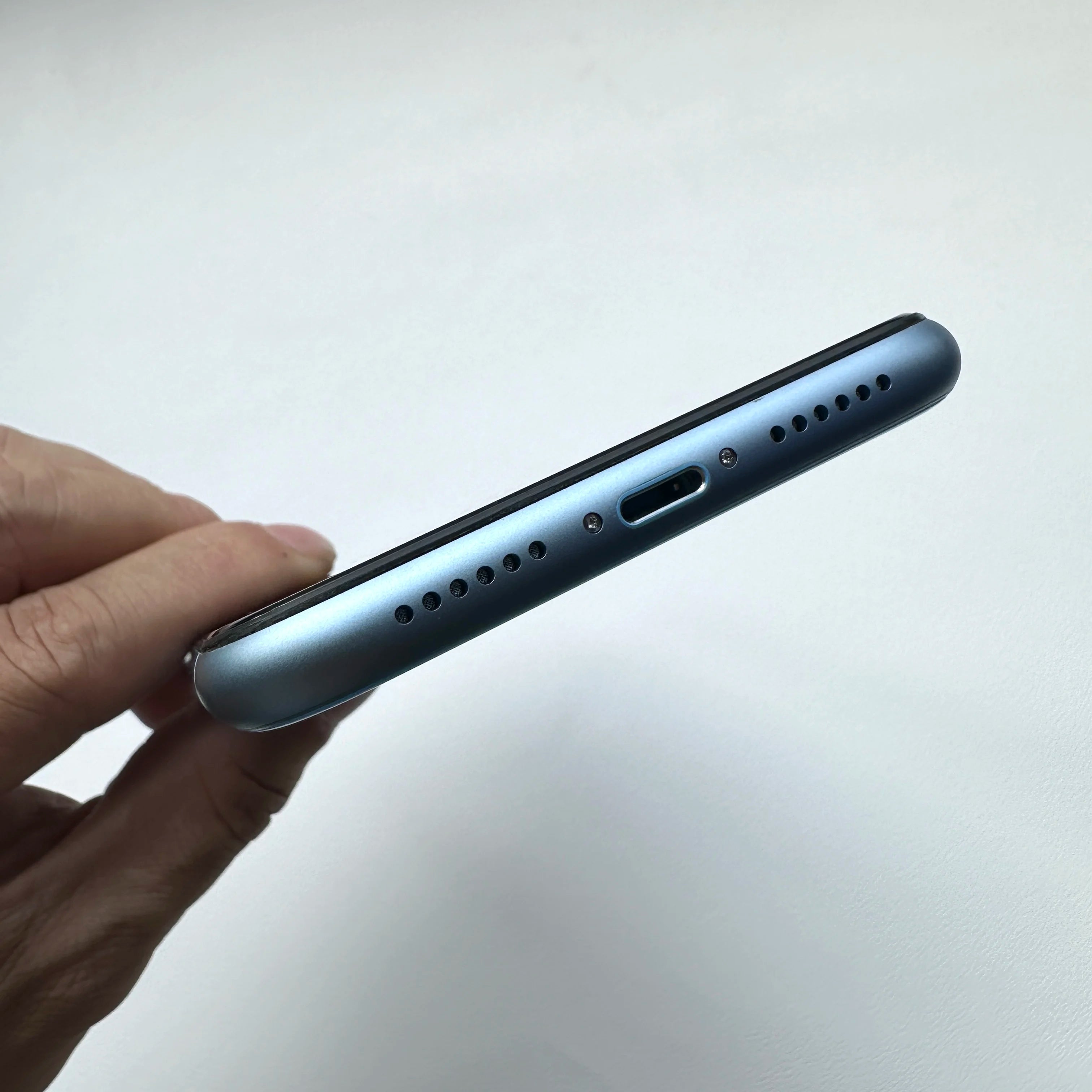 Téléphone portable d'origine iPhone XR 4G LTE 6.1 "affichage 64GB/128GB ROM 3GB RAM 12MP A12 Bionic IOS téléphone portable débloqué