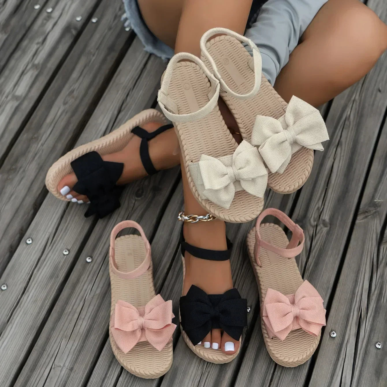 Femmes sandales 2026 nouveau été sandales légères mode plage pantoufles décontractées en plein air nœud papillon chaussures plates maison plate-forme sandales