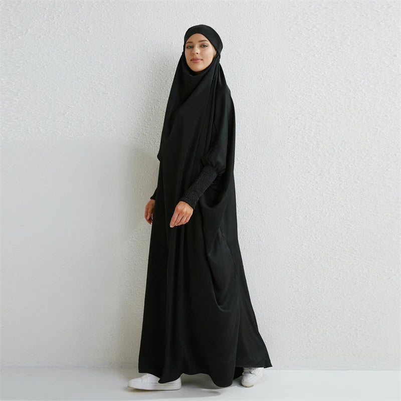 Abaya musulman à capuche manches smockées une pièce Robe de prière femmes Jilbab vêtements islamiques dubaï saoudien Robe noire modestie turque - FATAONAbaya musulman à capuche manches smockées une pièce Robe de prière femmes Jilbab vêtements islamiques dubaï saoudien Robe noire modestie turqueMode FemmeFATAON
