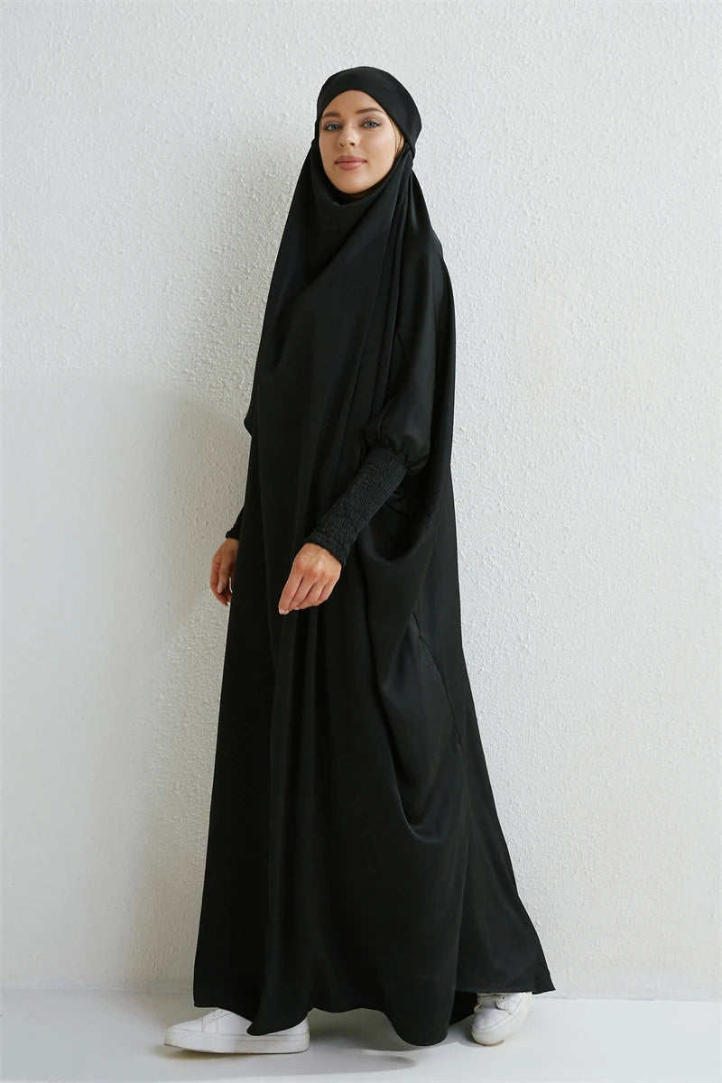 Abaya musulman à capuche manches smockées une pièce Robe de prière femmes Jilbab vêtements islamiques dubaï saoudien Robe noire modestie turque - FATAONAbaya musulman à capuche manches smockées une pièce Robe de prière femmes Jilbab vêtements islamiques dubaï saoudien Robe noire modestie turqueMode FemmeFATAON