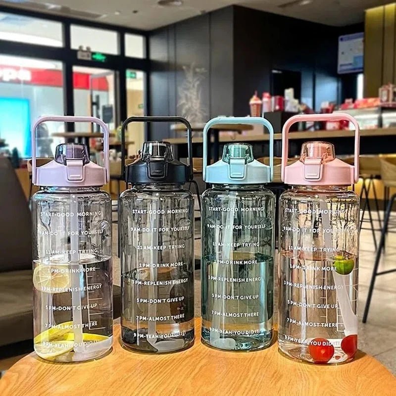 Bouteille d'eau en plastique avec paille de 2 litres, grande bouteille de voyage Portable pour filles, tasse de sport, Fitness, vélo, grande tasse de graisse - FATAONBouteille d'eau en plastique avec paille de 2 litres, grande bouteille de voyage Portable pour filles, tasse de sport, Fitness, vélo, grande tasse de graisseFitness & SportFATAON