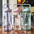 Bouteille d'eau en plastique avec paille de 2 litres, grande bouteille de voyage Portable pour filles, tasse de sport, Fitness, vélo, grande tasse de graisse - FATAONBouteille d'eau en plastique avec paille de 2 litres, grande bouteille de voyage Portable pour filles, tasse de sport, Fitness, vélo, grande tasse de graisseFitness & SportFATAON