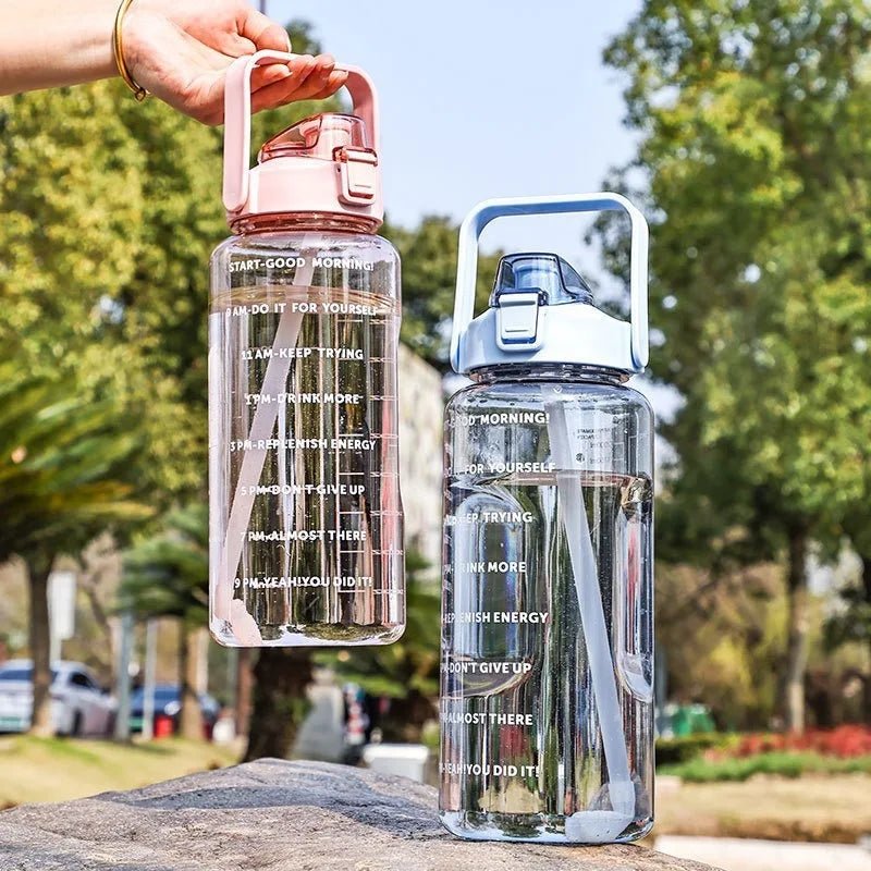 Bouteille d'eau en plastique avec paille de 2 litres, grande bouteille de voyage Portable pour filles, tasse de sport, Fitness, vélo, grande tasse de graisse - FATAONBouteille d'eau en plastique avec paille de 2 litres, grande bouteille de voyage Portable pour filles, tasse de sport, Fitness, vélo, grande tasse de graisseFitness & SportFATAON