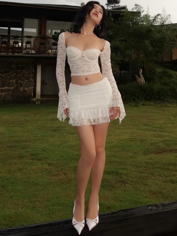 Ensemble 2 pièces haut court évasé à manches longues et Mini jupe plissée, Sexy, dentelle froncée, vacances d'été, tenues transparentes pour femmes - FATAONEnsemble 2 pièces haut court évasé à manches longues et Mini jupe plissée, Sexy, dentelle froncée, vacances d'été, tenues transparentes pour femmesMode FemmeFATAON