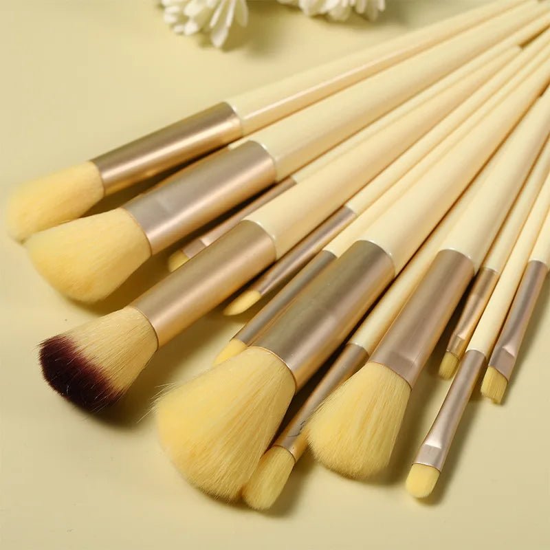 Ensemble de pinceaux de maquillage doux pour femmes, fard à barrage, fond de teint, pinceau cosmétique, fard à joues, beauté, sac à outils de maquillage, 13 pièces - FATAONEnsemble de pinceaux de maquillage doux pour femmes, fard à barrage, fond de teint, pinceau cosmétique, fard à joues, beauté, sac à outils de maquillage, 13 piècesBeauté femmeFATAON