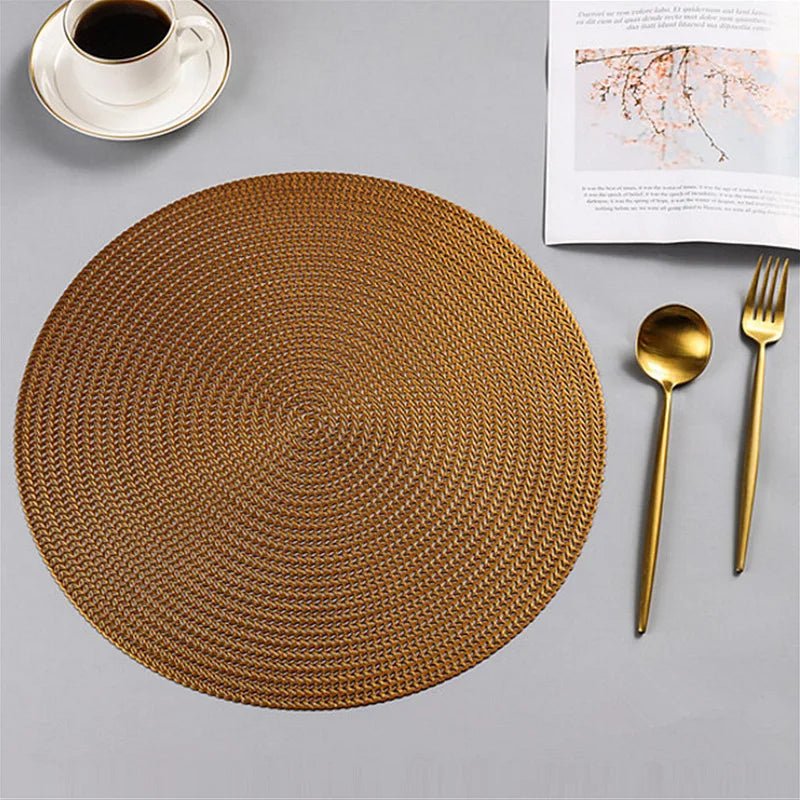 Ensemble de sets de table ronds de 15 pouces, lavables, faciles à nettoyer, essuyables, antidérapants, résistants à la chaleur, pour table à manger, pour fête de mariage - FATAONEnsemble de sets de table ronds de 15 pouces, lavables, faciles à nettoyer, essuyables, antidérapants, résistants à la chaleur, pour table à manger, pour fête de mariageSolutions MaisonFATAON