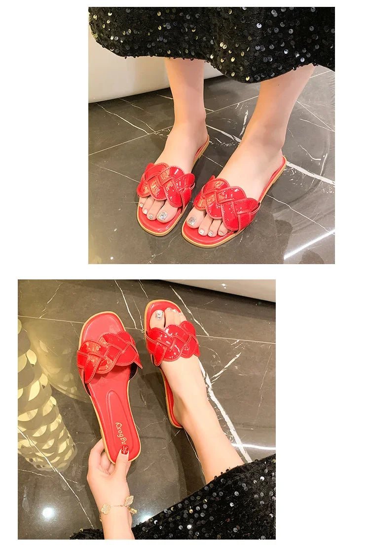 Été 2026 nouvelles pantoufles pour femmes été bout carré chaussures plates femmes large Version pantoufles sandales en plein air chaussures décontractées quotidiennes - FATAONÉté 2026 nouvelles pantoufles pour femmes été bout carré chaussures plates femmes large Version pantoufles sandales en plein air chaussures décontractées quotidiennesMode FemmeFATAON
