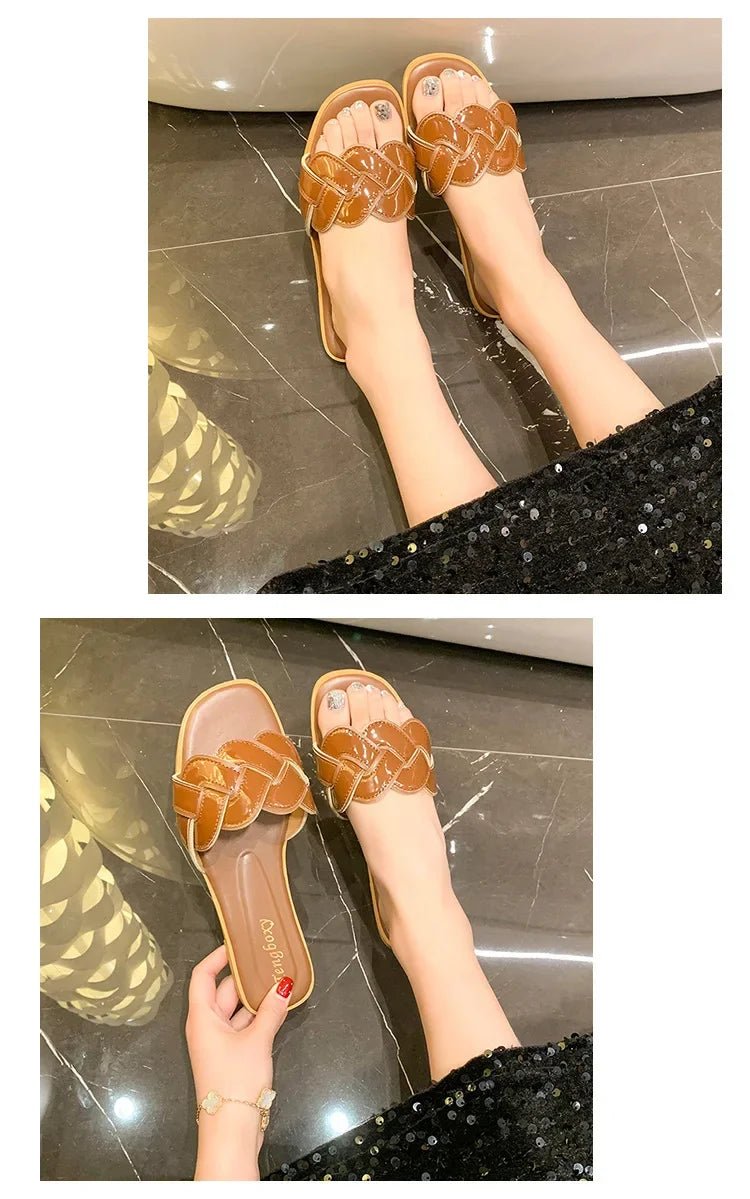Été 2026 nouvelles pantoufles pour femmes été bout carré chaussures plates femmes large Version pantoufles sandales en plein air chaussures décontractées quotidiennes - FATAONÉté 2026 nouvelles pantoufles pour femmes été bout carré chaussures plates femmes large Version pantoufles sandales en plein air chaussures décontractées quotidiennesMode FemmeFATAON