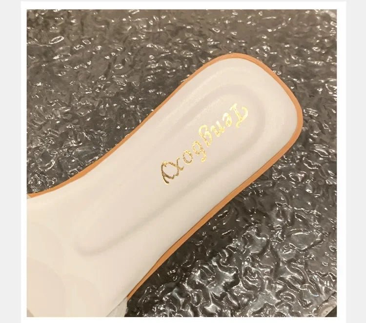 Été 2026 nouvelles pantoufles pour femmes été bout carré chaussures plates femmes large Version pantoufles sandales en plein air chaussures décontractées quotidiennes - FATAONÉté 2026 nouvelles pantoufles pour femmes été bout carré chaussures plates femmes large Version pantoufles sandales en plein air chaussures décontractées quotidiennesMode FemmeFATAON