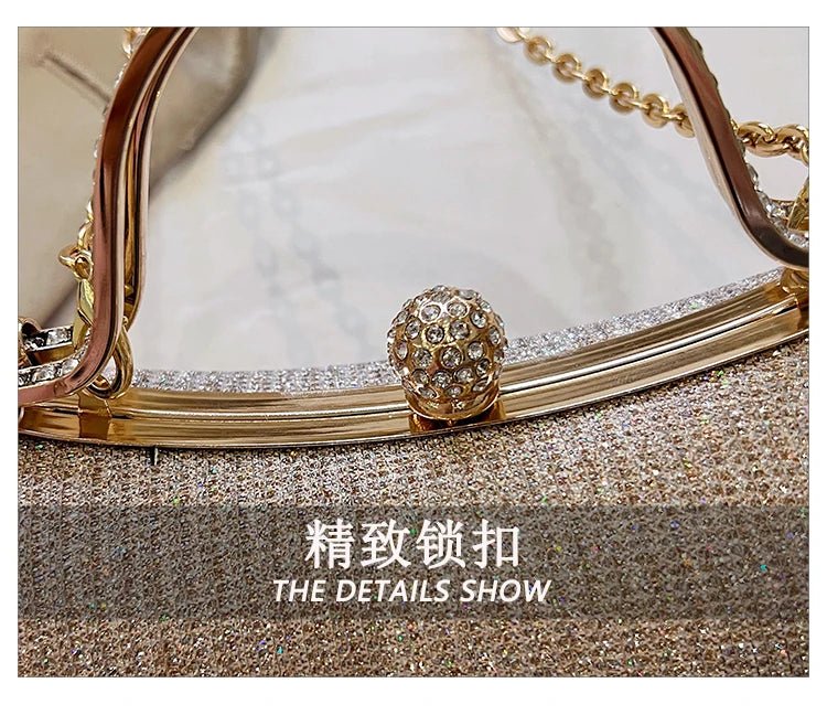 Evening party bags: This year, there is a trend for sophisticated and feminine women's bags. There are simple buttoned small bag - FATAONEvening party bags: This year, there is a trend for sophisticated and feminine women's bags. There are simple buttoned small bagMode FemmeFATAON