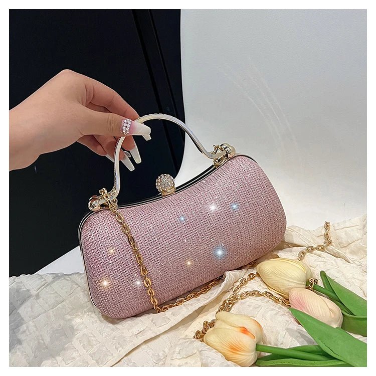 Evening party bags: This year, there is a trend for sophisticated and feminine women's bags. There are simple buttoned small bag - FATAONEvening party bags: This year, there is a trend for sophisticated and feminine women's bags. There are simple buttoned small bagMode FemmeFATAON
