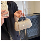Evening party bags: This year, there is a trend for sophisticated and feminine women's bags. There are simple buttoned small bag - FATAONEvening party bags: This year, there is a trend for sophisticated and feminine women's bags. There are simple buttoned small bagMode FemmeFATAON