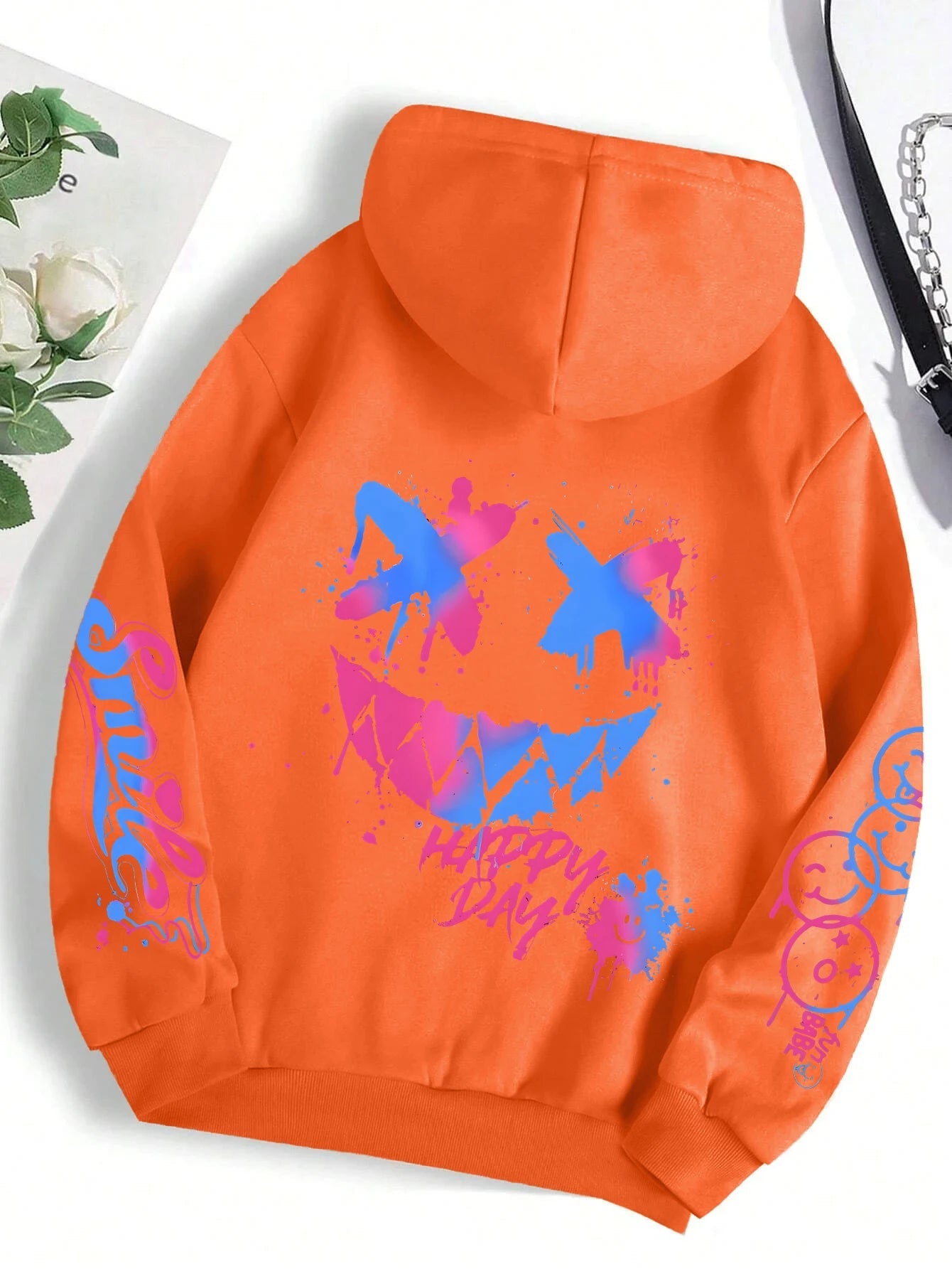 Happy Day – sweat à capuche imprimé Graffiti pour femmes, style Hip Hop, à la mode, col rond, polyvalent, Vintage, surdimensionné, vêtements féminins - FATAONHappy Day – sweat à capuche imprimé Graffiti pour femmes, style Hip Hop, à la mode, col rond, polyvalent, Vintage, surdimensionné, vêtements fémininsMode HommeFATAON
