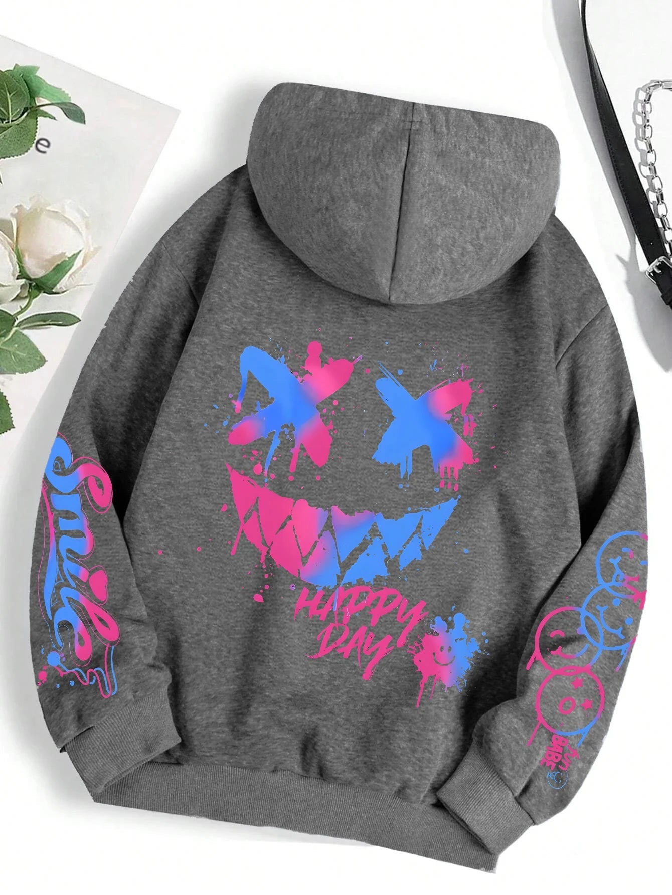 Happy Day – sweat à capuche imprimé Graffiti pour femmes, style Hip Hop, à la mode, col rond, polyvalent, Vintage, surdimensionné, vêtements féminins - FATAONHappy Day – sweat à capuche imprimé Graffiti pour femmes, style Hip Hop, à la mode, col rond, polyvalent, Vintage, surdimensionné, vêtements fémininsMode HommeFATAON