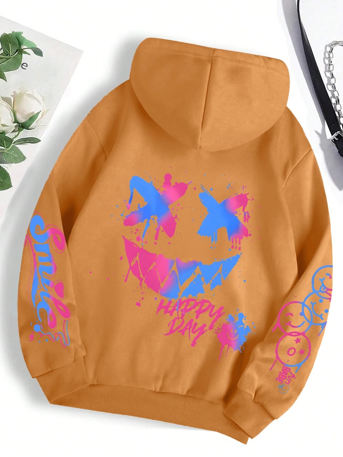 Happy Day – sweat à capuche imprimé Graffiti pour femmes, style Hip Hop, à la mode, col rond, polyvalent, Vintage, surdimensionné, vêtements féminins - FATAONHappy Day – sweat à capuche imprimé Graffiti pour femmes, style Hip Hop, à la mode, col rond, polyvalent, Vintage, surdimensionné, vêtements fémininsMode HommeFATAON