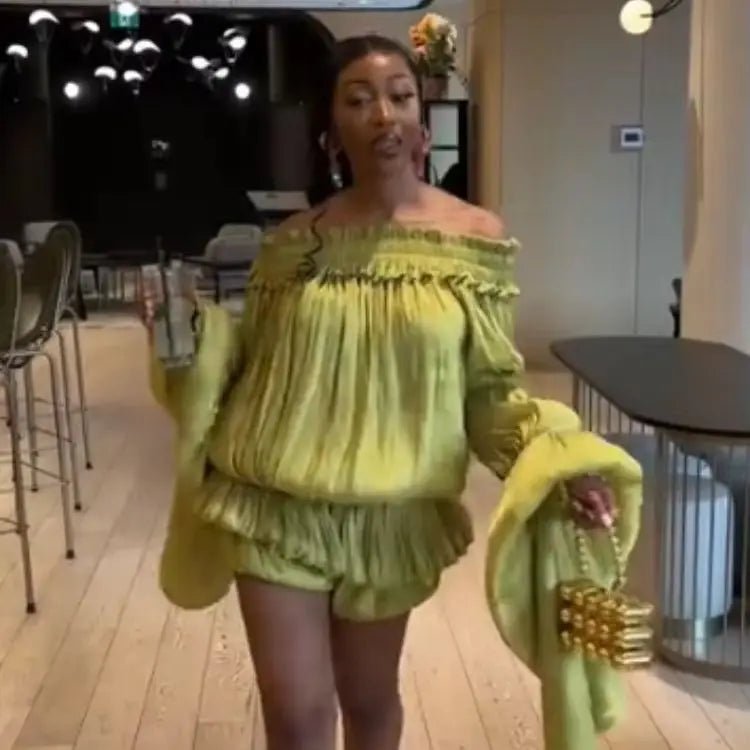 Haut plissé chic et féminin, style vintage, élégant, modeste, glamour, drapé, fluide, pour femme, décontracté, tendance, pour soirée ou streetwear - FATAONHaut plissé chic et féminin, style vintage, élégant, modeste, glamour, drapé, fluide, pour femme, décontracté, tendance, pour soirée ou streetwearMode FemmeFATAON