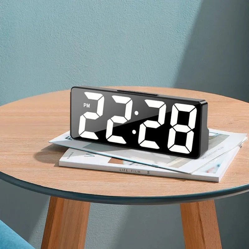 Horloge numérique LED, réveil lumineux, horloge électronique de bureau pour chambre à coucher, avec affichage de la température, luminosité réglable. - FATAONHorloge numérique LED, réveil lumineux, horloge électronique de bureau pour chambre à coucher, avec affichage de la température, luminosité réglable.Solutions MaisonFATAON