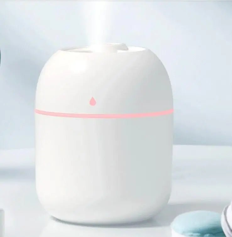 Mini humidificateur d'air USB, diffuseur d'huiles essentielles d'arôme pour la maison et la voiture, brumisateur muet à ultrasons, lampe de document LED, 250ml - FATAONMini humidificateur d'air USB, diffuseur d'huiles essentielles d'arôme pour la maison et la voiture, brumisateur muet à ultrasons, lampe de document LED, 250mlSolutions MaisonFATAON