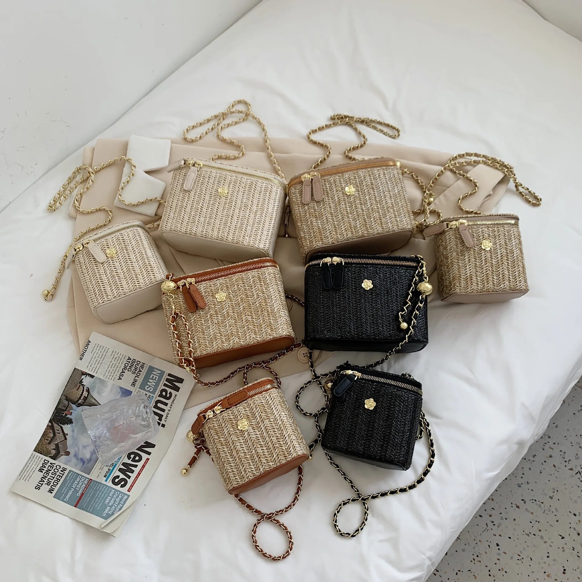Mini sac à bandoulière seau en paille pour femmes, sacs à main et bourses de marque tissés avec chaîne à la mode, sacs à bandoulière simples, été 2026 - FATAONMini sac à bandoulière seau en paille pour femmes, sacs à main et bourses de marque tissés avec chaîne à la mode, sacs à bandoulière simples, été 2026Mode FemmeFATAON