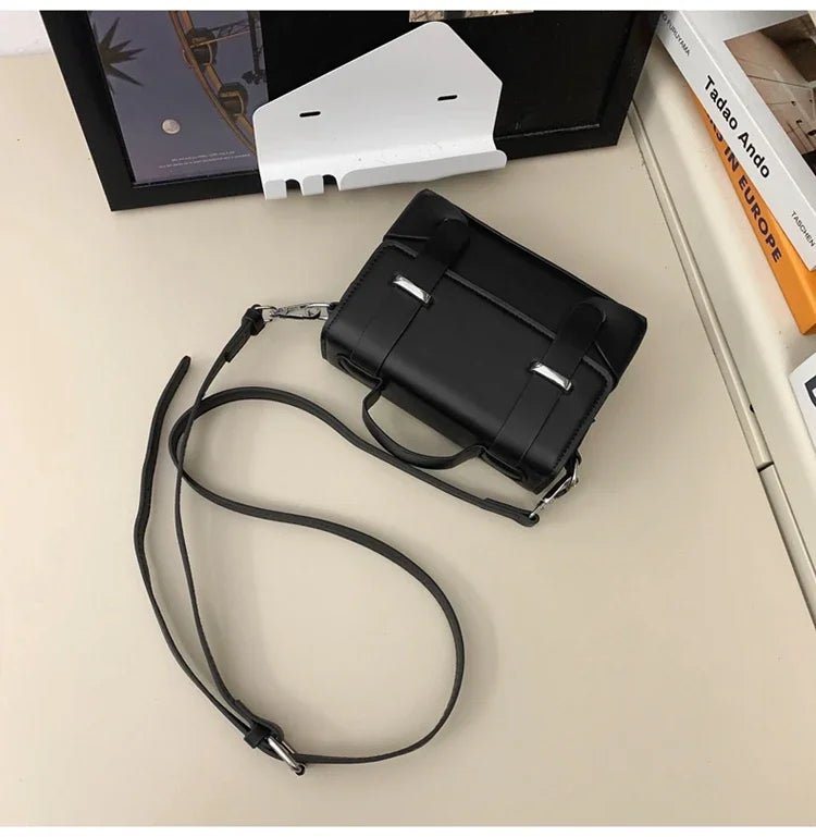 Minimalist Unisex Shoulder Bag Fashionable PU Leather Crossbody Bags Small Flip Style Messenger Bags for Women Designer Handbag - FATAONMinimalist Unisex Shoulder Bag Fashionable PU Leather Crossbody Bags Small Flip Style Messenger Bags for Women Designer HandbagMode & AccessoiresFATAON