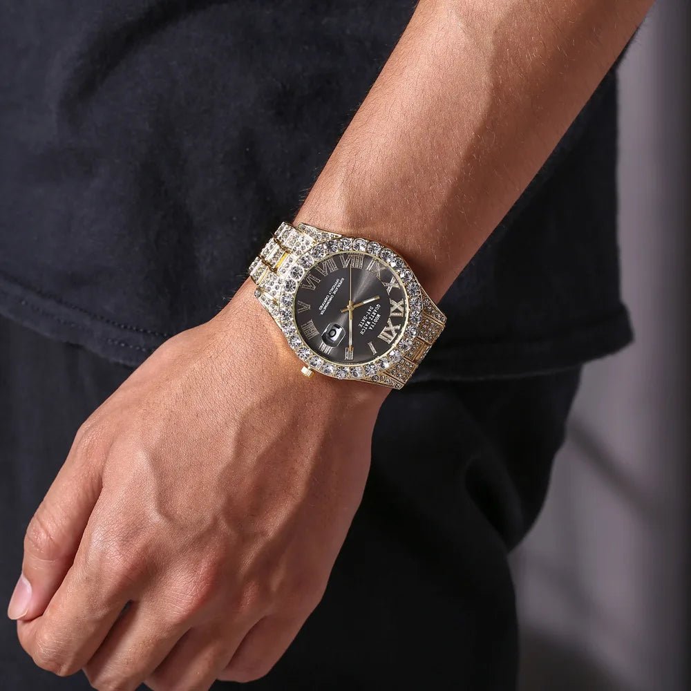 Nouveau Hip Hop glacé hommes montre plein strass autour de luxe montres à Quartz horloge ronde unisexe cadran rouge montre-bracelet cadeau - FATAONNouveau Hip Hop glacé hommes montre plein strass autour de luxe montres à Quartz horloge ronde unisexe cadran rouge montre-bracelet cadeauMode HommeFATAON