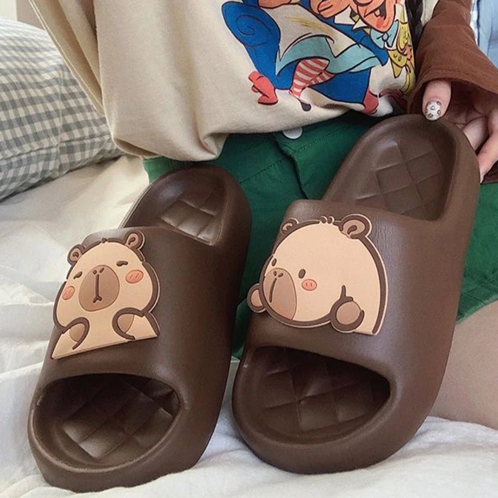 Pantoufles à semelle épaisse pour femmes, Design Capybara mignon, diapositives pour salle de bain, plage, sandales d'intérieur, chaussures d'été pour Couple - FATAONPantoufles à semelle épaisse pour femmes, Design Capybara mignon, diapositives pour salle de bain, plage, sandales d'intérieur, chaussures d'été pour CoupleMode FemmeFATAON