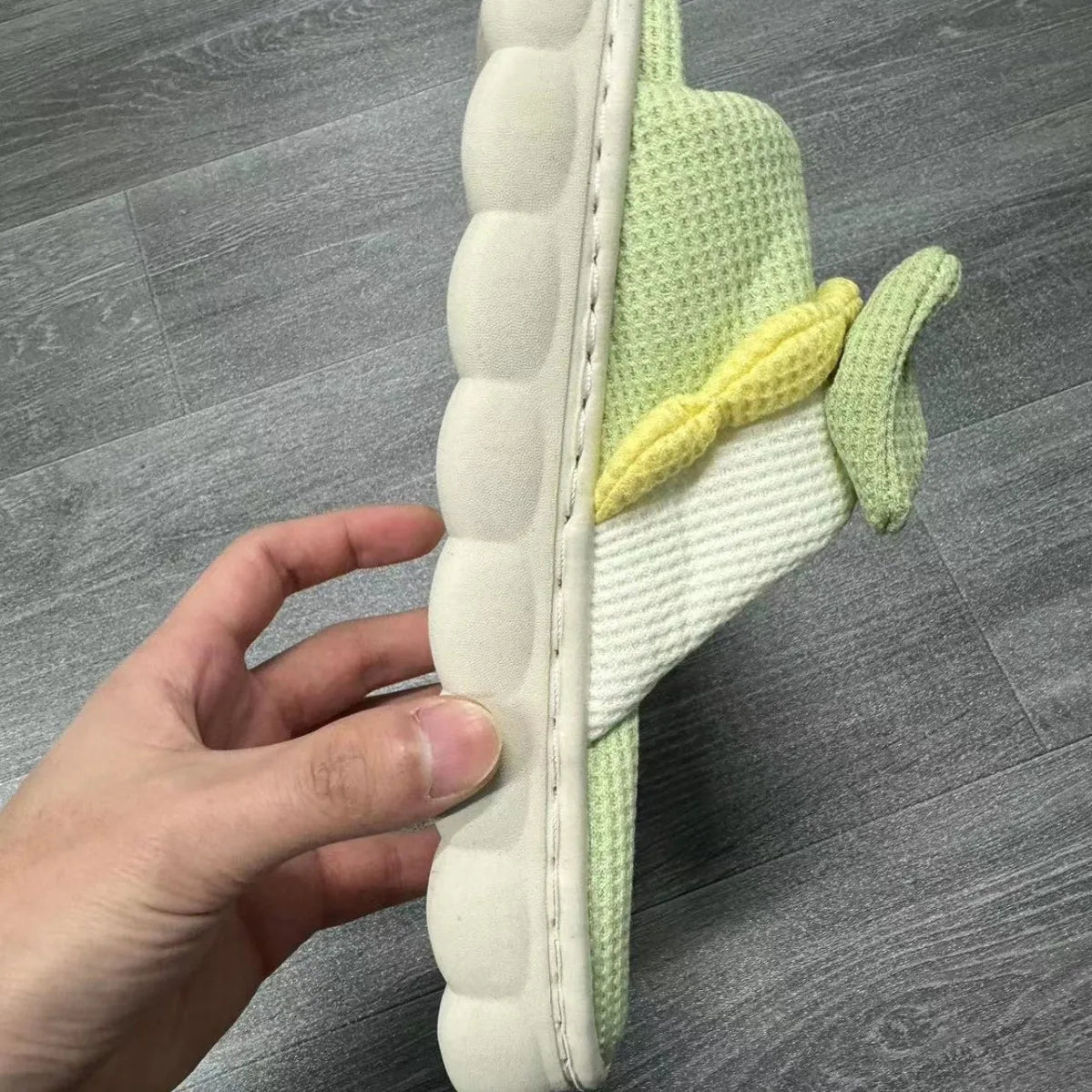 Pantoufles en lin pour femmes, pantoufles d'intérieur confortables, antidérapantes, chaussures de maison en coton, mignonnes pantoufles plates à nœud papillon, diapositives pour couples - FATAONPantoufles en lin pour femmes, pantoufles d'intérieur confortables, antidérapantes, chaussures de maison en coton, mignonnes pantoufles plates à nœud papillon, diapositives pour couplesMode FemmeFATAON