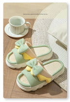 Pantoufles en lin pour femmes, pantoufles d'intérieur confortables, antidérapantes, chaussures de maison en coton, mignonnes pantoufles plates à nœud papillon, diapositives pour couples - FATAONPantoufles en lin pour femmes, pantoufles d'intérieur confortables, antidérapantes, chaussures de maison en coton, mignonnes pantoufles plates à nœud papillon, diapositives pour couplesMode FemmeFATAON
