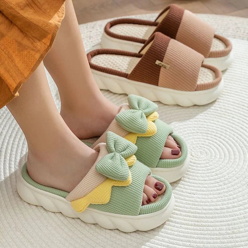 Pantoufles en lin pour femmes, pantoufles d'intérieur confortables, antidérapantes, chaussures de maison en coton, mignonnes pantoufles plates à nœud papillon, diapositives pour couples - FATAONPantoufles en lin pour femmes, pantoufles d'intérieur confortables, antidérapantes, chaussures de maison en coton, mignonnes pantoufles plates à nœud papillon, diapositives pour couplesMode FemmeFATAON