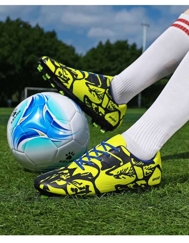 Professional Training Football Shoes Low-top Leather Spikes Football sneaker Low-top Youth Sneakers plus size Cross-border - FATAONProfessional Training Football Shoes Low-top Leather Spikes Football sneaker Low-top Youth Sneakers plus size Cross-borderFitness & SportFATAON