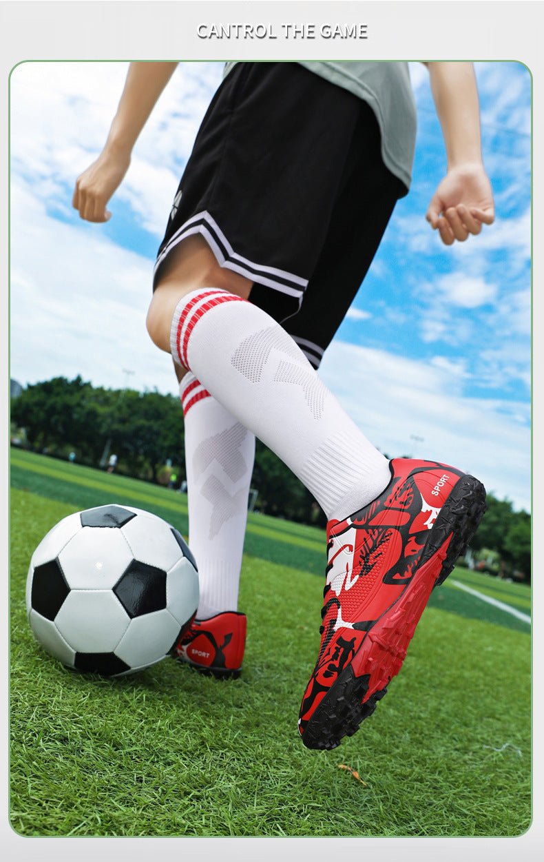 Professional Training Football Shoes Low-top Leather Spikes Football sneaker Low-top Youth Sneakers plus size Cross-border - FATAONProfessional Training Football Shoes Low-top Leather Spikes Football sneaker Low-top Youth Sneakers plus size Cross-borderFitness & SportFATAON