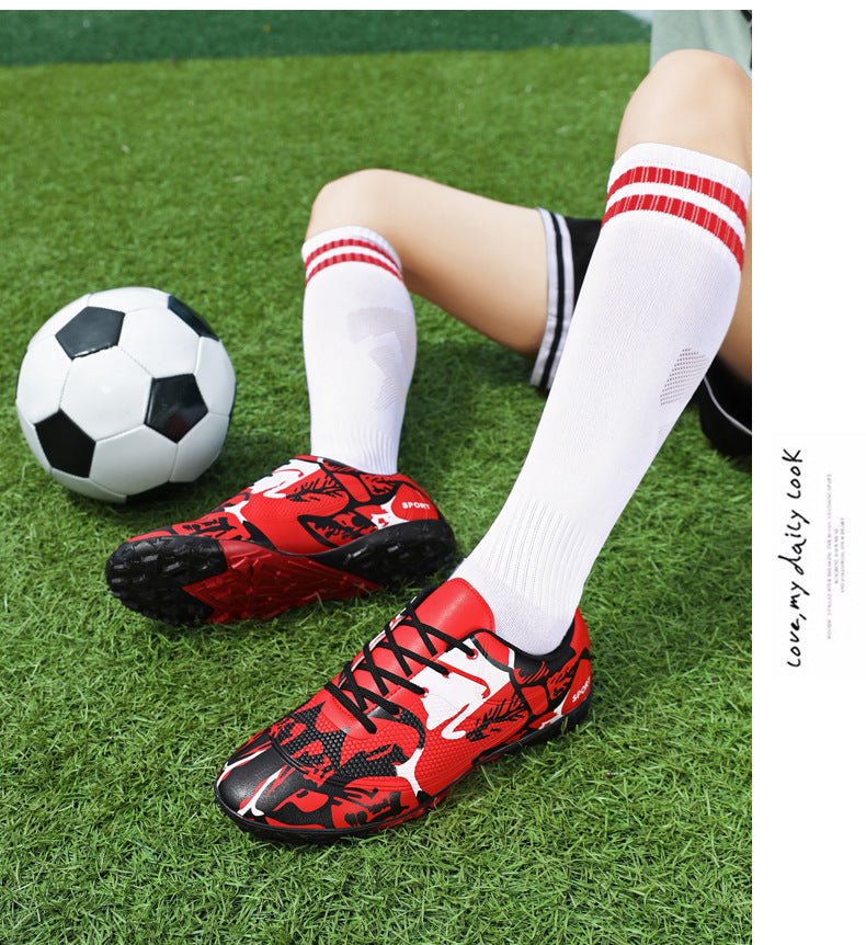 Professional Training Football Shoes Low-top Leather Spikes Football sneaker Low-top Youth Sneakers plus size Cross-border - FATAONProfessional Training Football Shoes Low-top Leather Spikes Football sneaker Low-top Youth Sneakers plus size Cross-borderFitness & SportFATAON