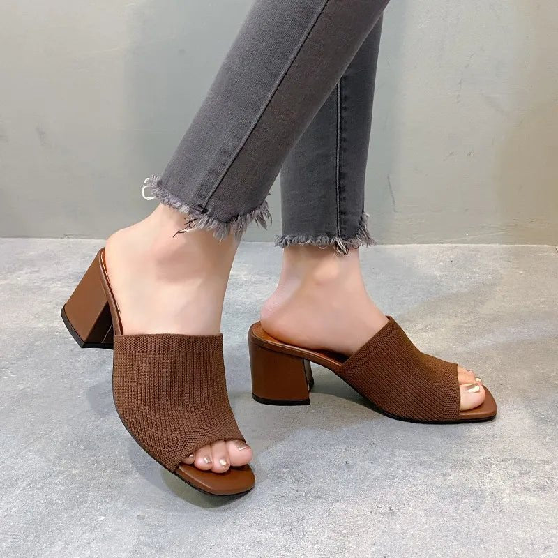 Sandales de Luxe Décontractées et Souples à Talons Hauts pour Femme, Mules Noires, Pantoufles d'Été, Chaussures d'Extérieur, Parka Ouverte, Taille 42 - FATAONSandales de Luxe Décontractées et Souples à Talons Hauts pour Femme, Mules Noires, Pantoufles d'Été, Chaussures d'Extérieur, Parka Ouverte, Taille 42Mode FemmeFATAON