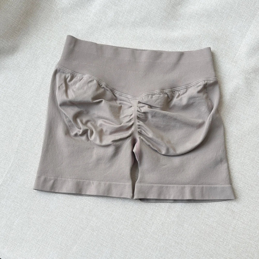 Short Fitness Femme Motard — Bande Côtelée, Scrunch Fesses & Sans Couture - FATAONShort Fitness Femme Motard — Bande Côtelée, Scrunch Fesses & Sans CoutureFitness FemmeFATAON