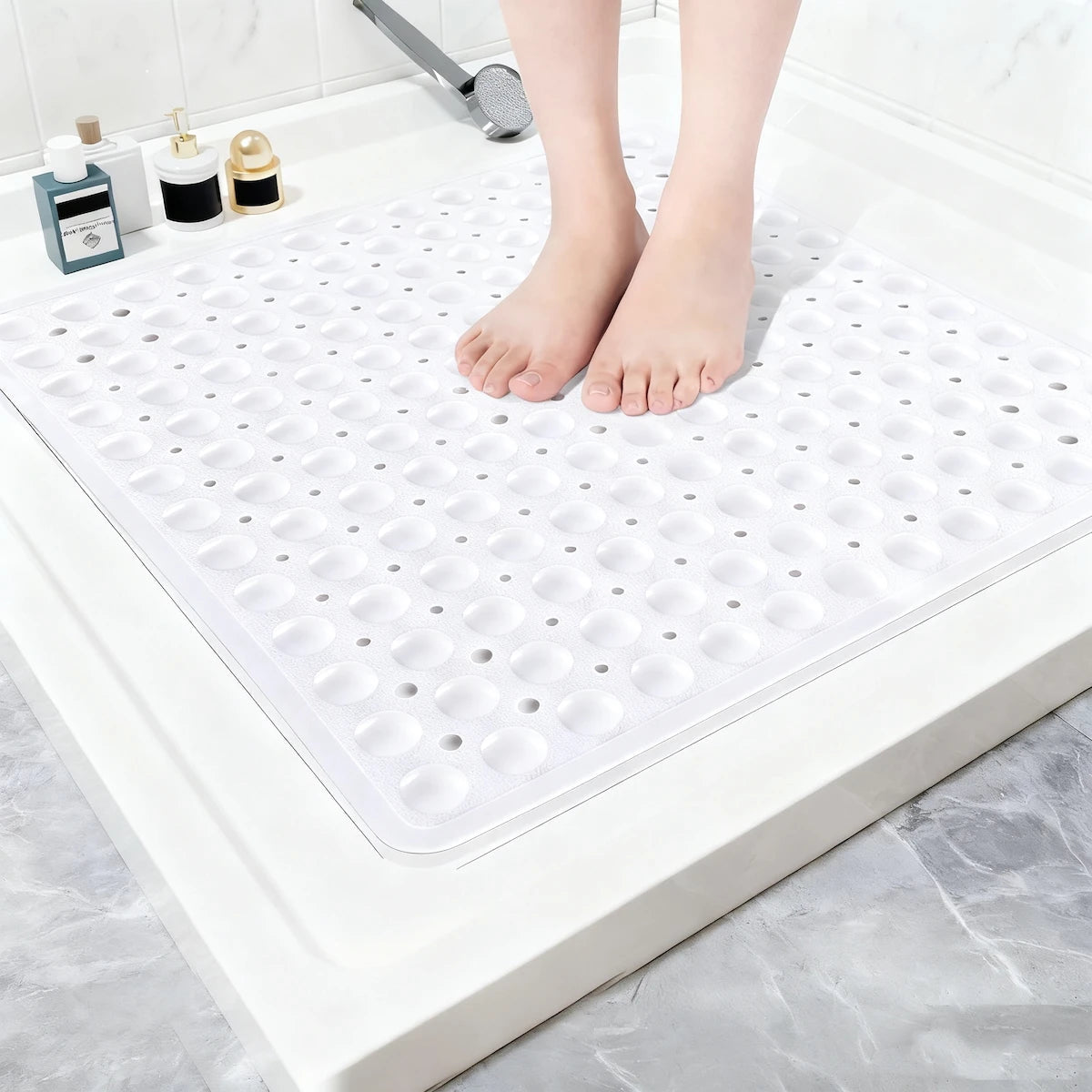 Tapis de douche d'angle antidérapant - 53x53cm - Tapis de douche d'angle pour l'intérieur de la douche, tapis de bain triangulaire antidérapant pour la salle de bain - FATAONTapis de douche d'angle antidérapant - 53x53cm - Tapis de douche d'angle pour l'intérieur de la douche, tapis de bain triangulaire antidérapant pour la salle de bainSolutions MaisonFATAON